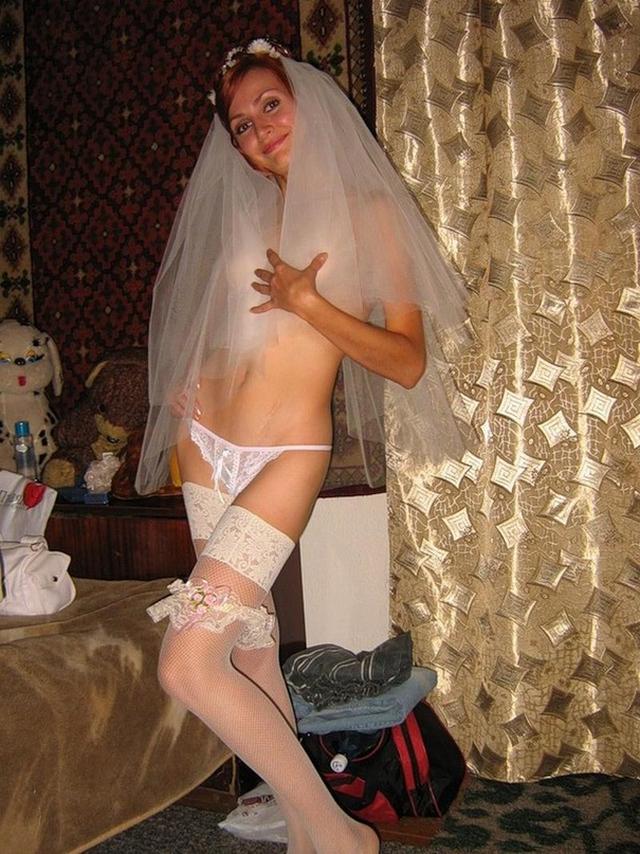 Look under skirt of sexy brides 6 photo