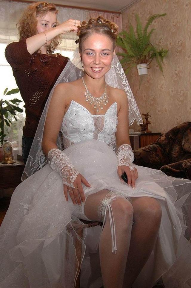 Look under skirt of sexy brides 24 photo