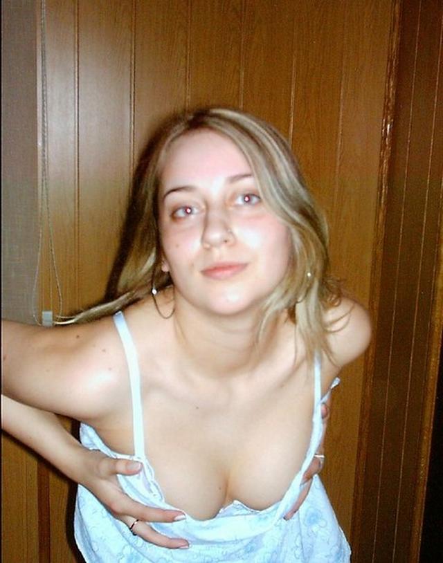 Cute blonde drunk in the bath and showed boobs 5 photo