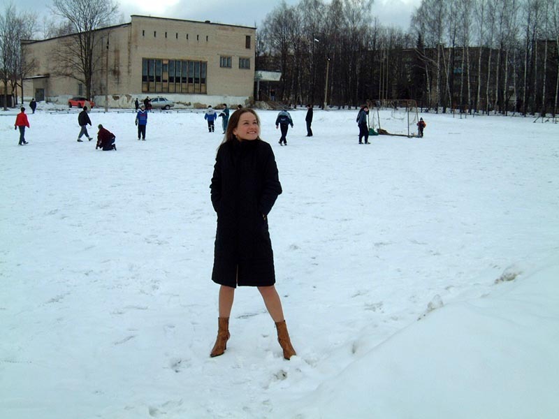 Football cheerleader stripped at the playground in the winter 2 photo