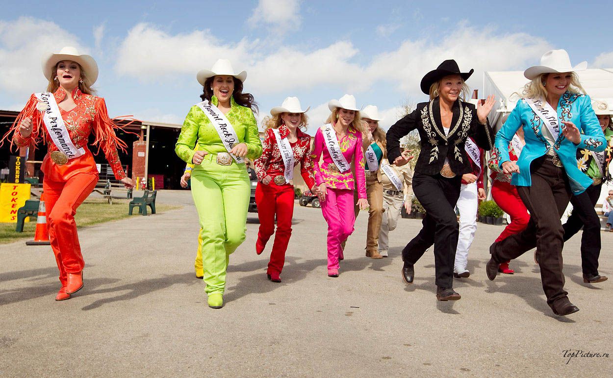 Showy photo beauties with Miss Rodeo 5 photo