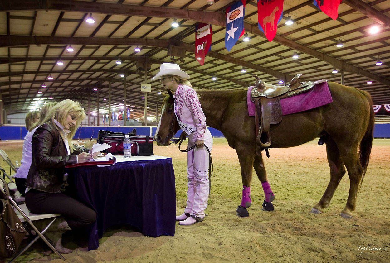 Showy photo beauties with Miss Rodeo 13 photo