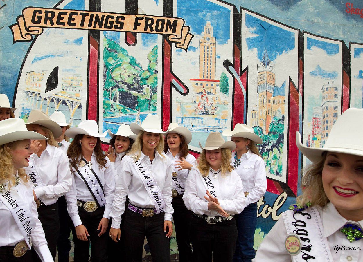 Showy photo beauties with Miss Rodeo 14 photo