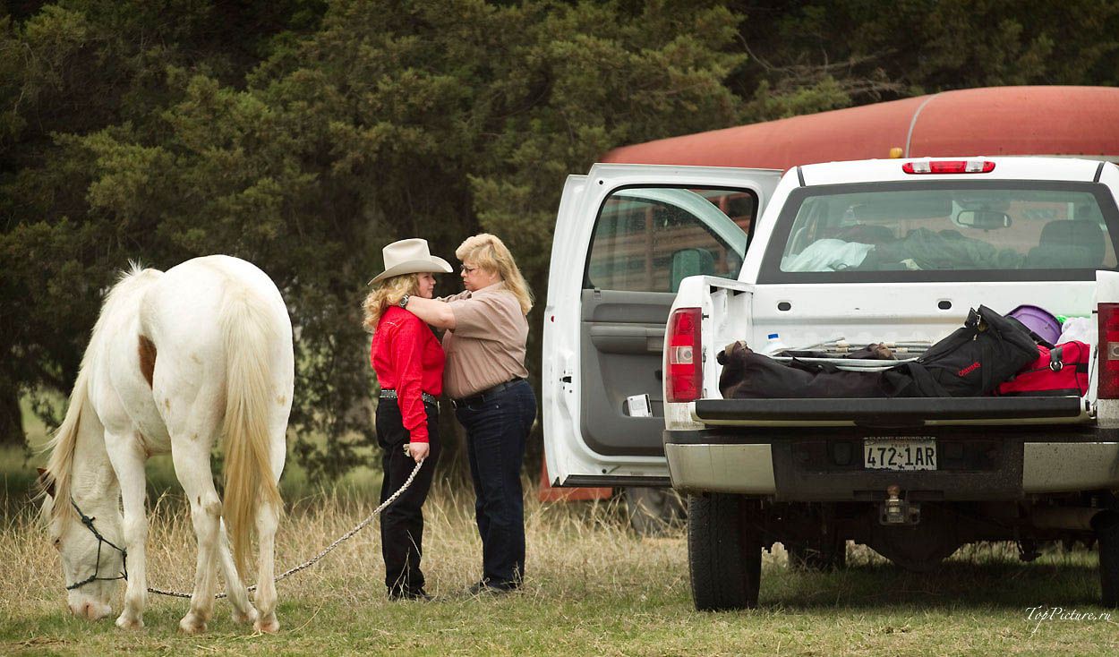 Showy photo beauties with Miss Rodeo 16 photo